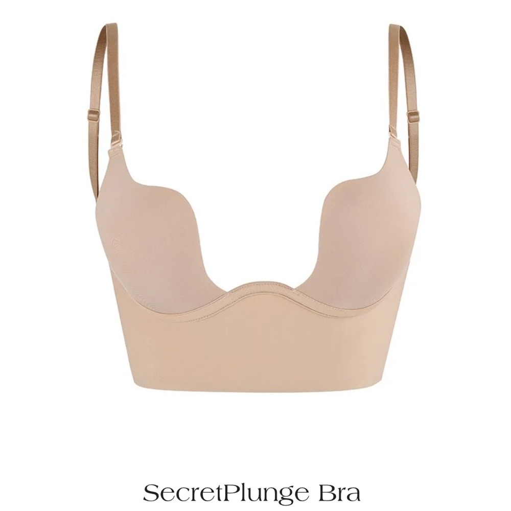 FITCHARM NWT SECRET PLUNGE / BACKLESS BRA